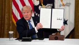 Trump tocmai a venit cu cea mai ciudată declarație: Armata SUA va învinge extratereștrii, când ne vor invada